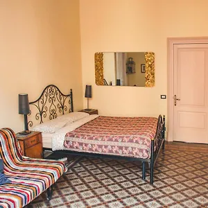 Casa Verdi - House Of Travelers Catania